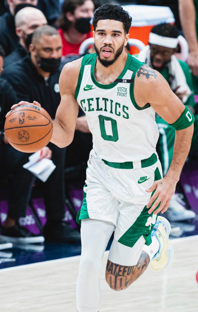 This image has an empty alt attribute; its file name is jayson_tatum_51839569977_cropped.jpg